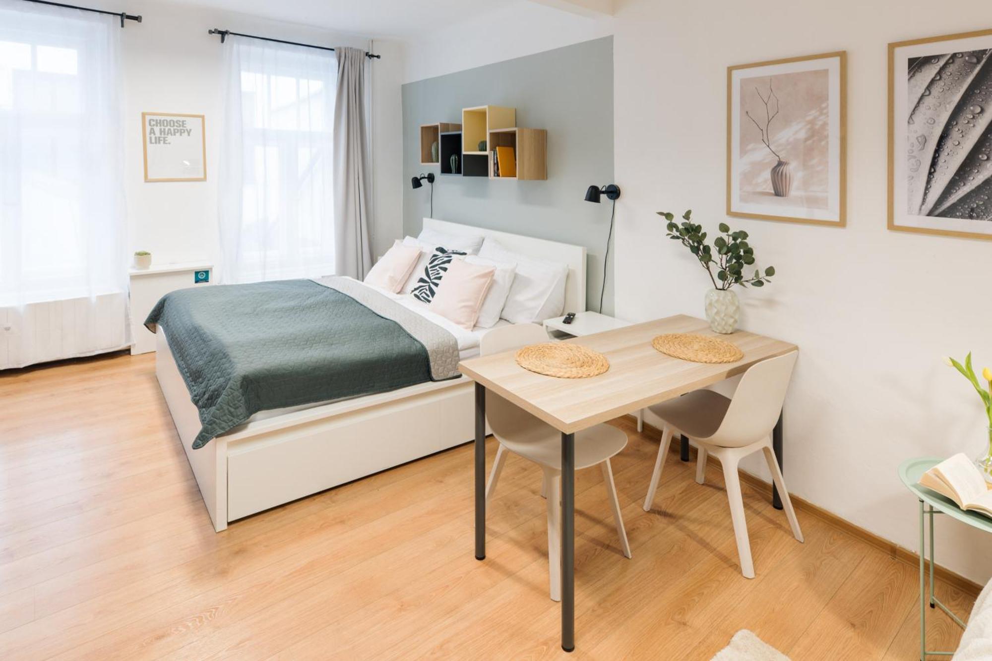 7 Nights Apartments Dominikanske N. เบอร์โน ภายนอก รูปภาพ