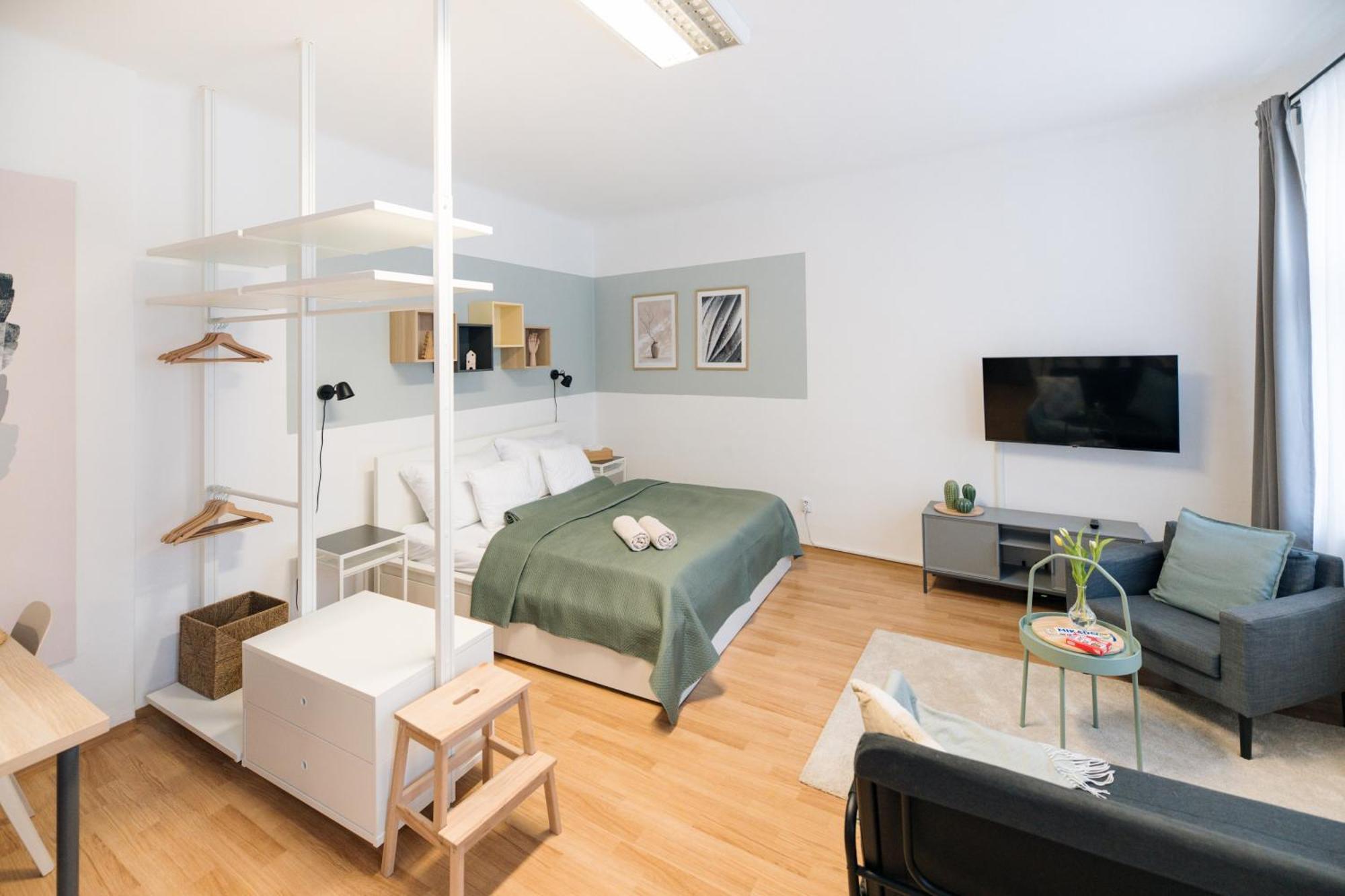 7 Nights Apartments Dominikanske N. เบอร์โน ภายนอก รูปภาพ